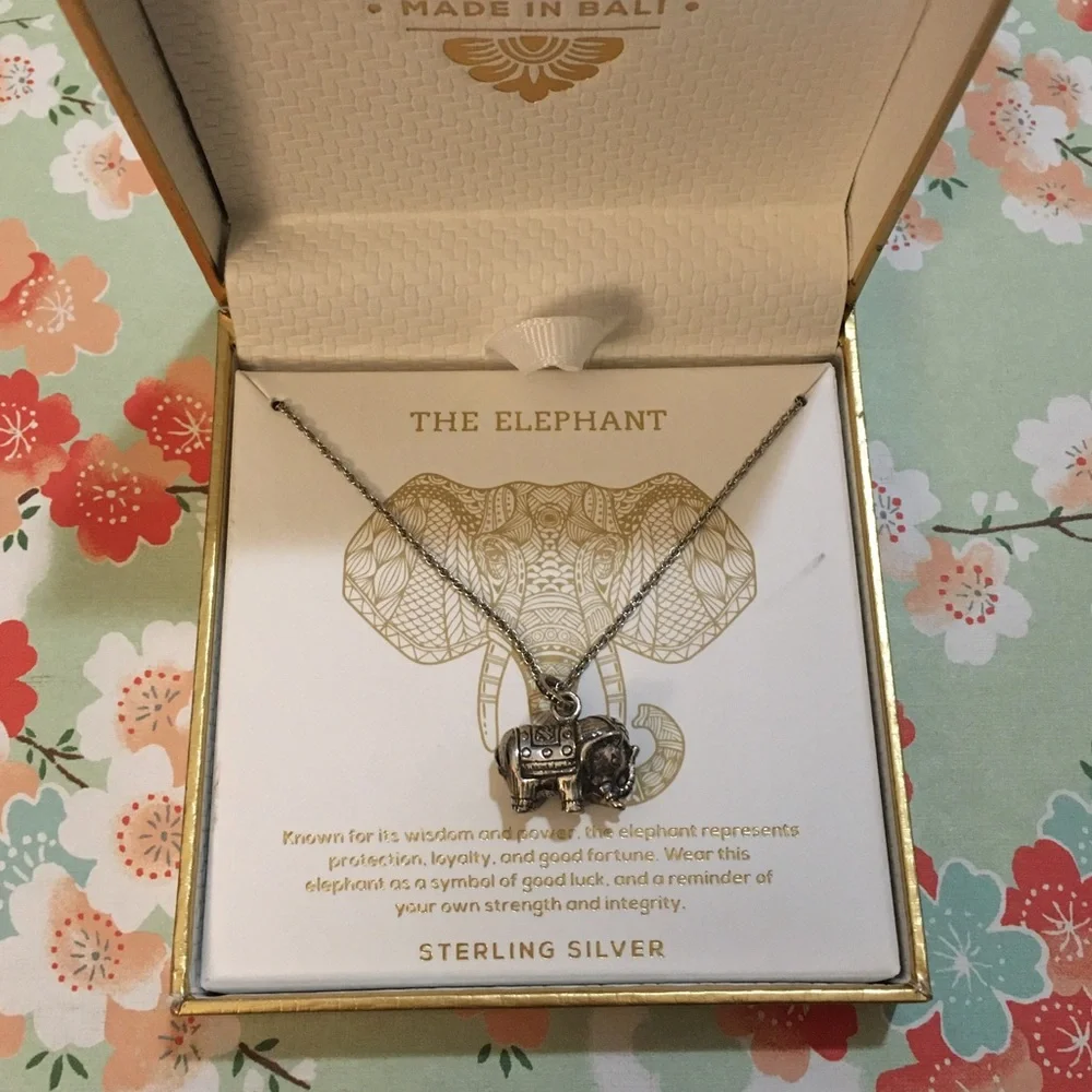 Annika Witt 3D Elephant Pendant Necklace Sterling Silver New in box - Picture 1 of 9